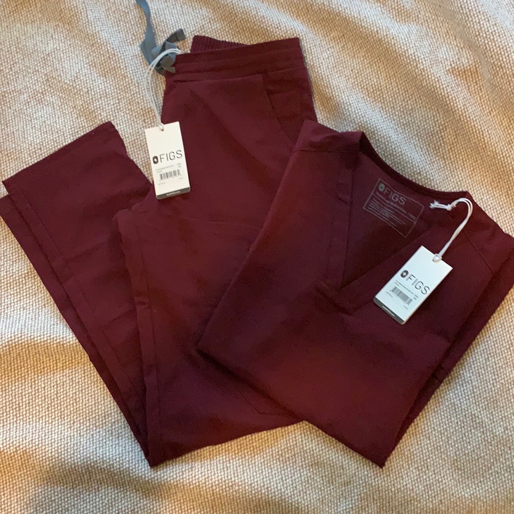 2 sets of figs | dark harbor and burgundy